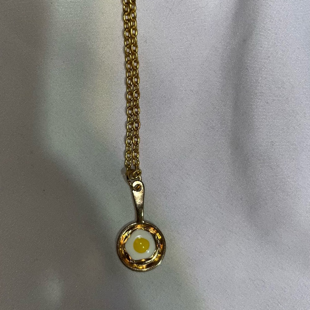Chic Gold and Yellow Pendant Necklace